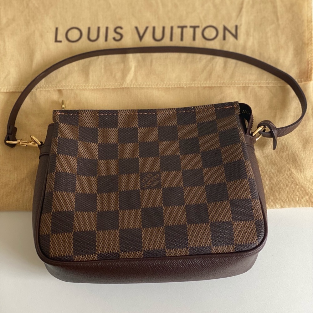 LOUIS VUITTON Damier Ebene Trousseau Pochette